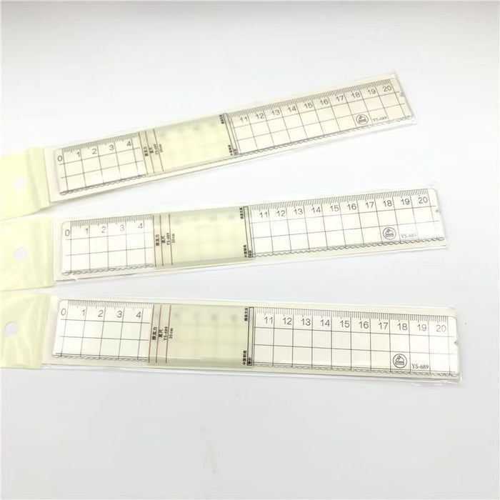 20cm Acrylic Transparent Ruler 20厘米亚克力硬质透明带波纹直尺