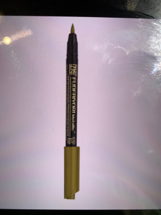 kuretake fudebiyori metallic bruch pen gold