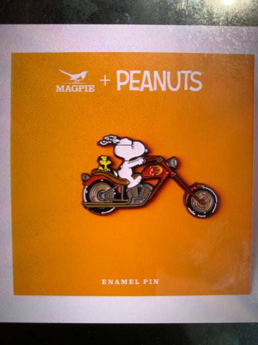 peanuts vibe pin biker