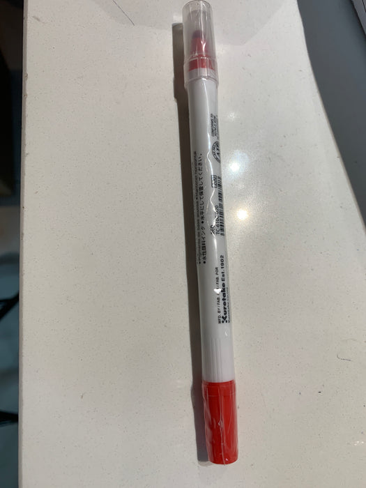 Kuretake ZIG Clean Color Dot Double-Sided Marker - Red 020