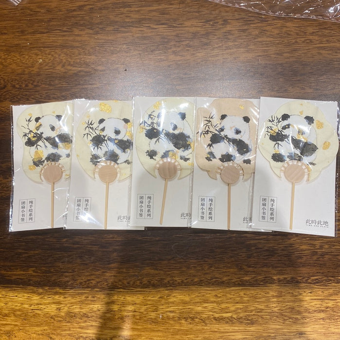 TIME AND PLACE Hand-Calligraphed Fan Bookmark‌此时此地纯手写书签 团扇小书签 熊猫 随机