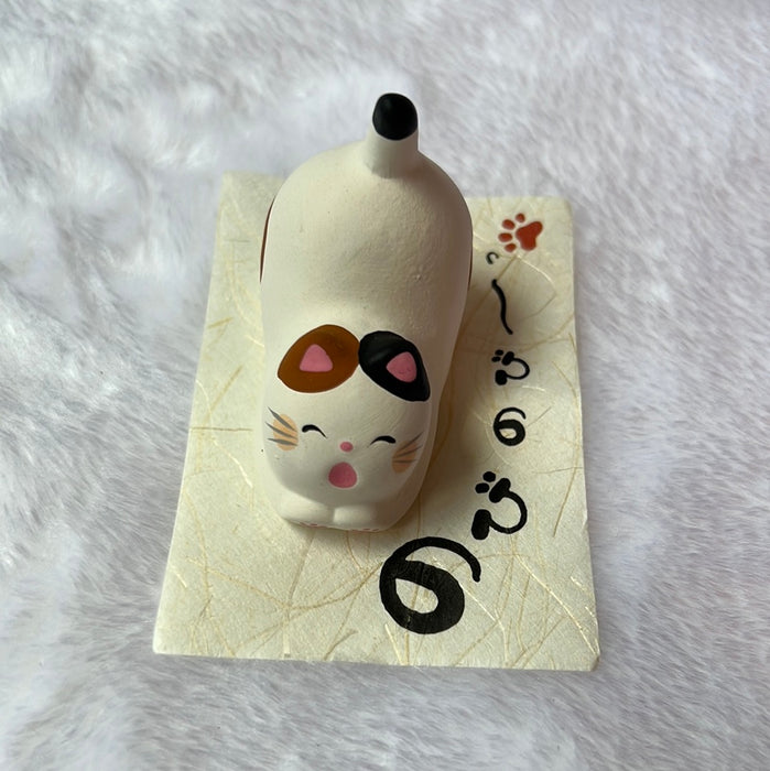 Ryukodo Ceramic Cute Cat Figurine 陶瓷小猫摆件18-247 H