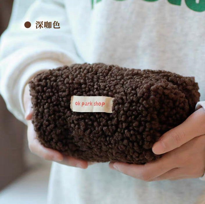BENZSTORE Fluffy Pen Bag 本字时多 泰迪手感笔袋  羊毛茸茸超大容量丝滑内胆收纳包