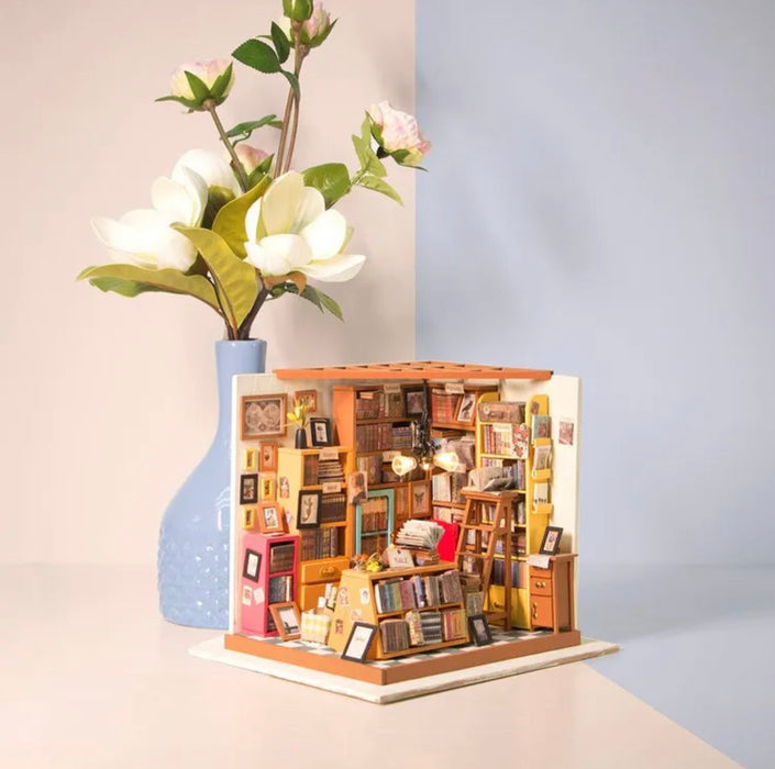 ROLIFE DIY Miniature Dollhouse- Sam's Study DG102 若来DIY手工拼装模型 萨姆的书房