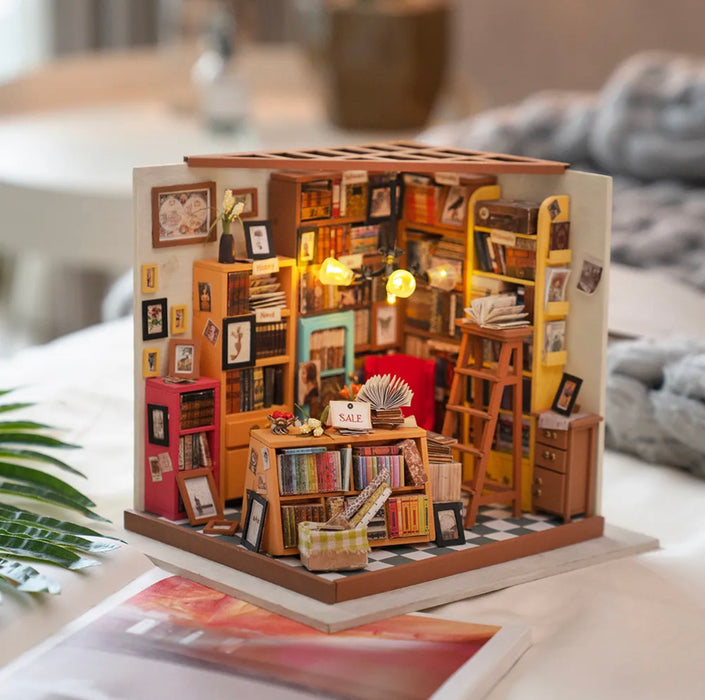 ROLIFE DIY Miniature Dollhouse- Sam's Study DG102 若来DIY手工拼装模型 萨姆的书房