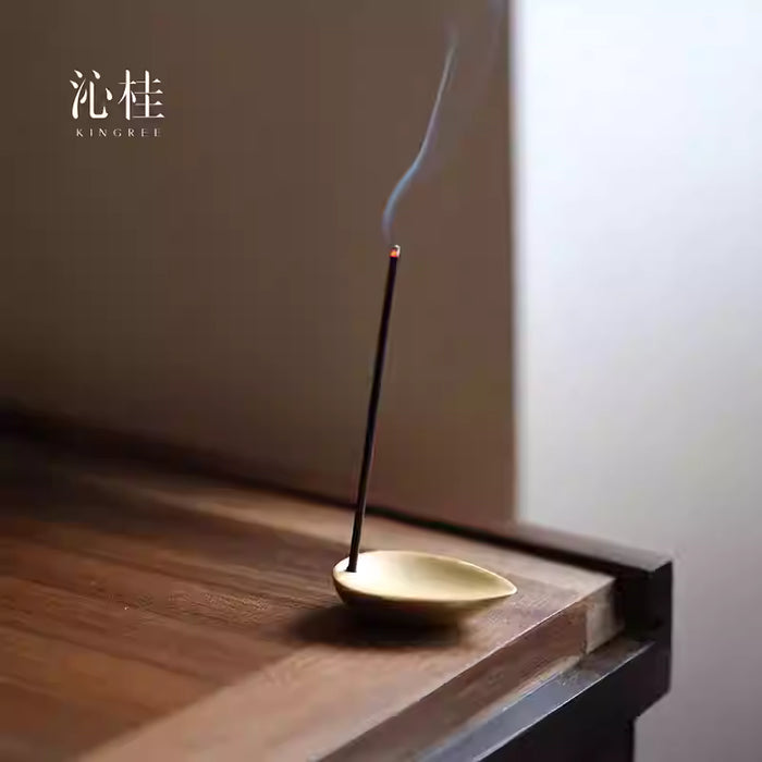 QINGUI Incense Holder - Petal, Gold 沁桂线香底座 花瓣形 金色