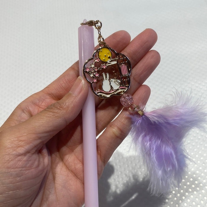 MURA Feather Trinket Gel Ink Pen - Violet 慕乐清风明月系列羽毛吊坠中性笔 紫色