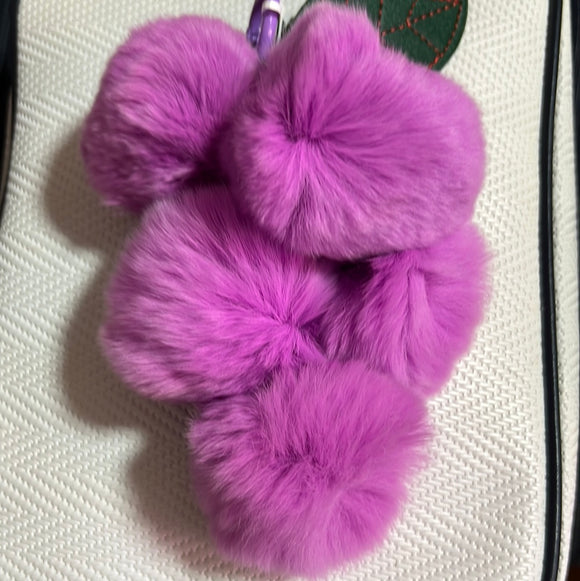 獭兔毛葡萄串钥匙扣挂饰浅紫