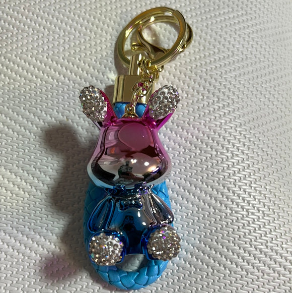 电镀镶钻钥匙扣领结兔天蓝