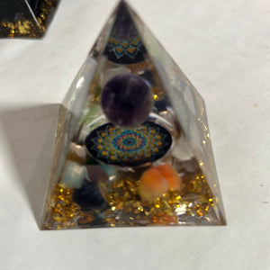 粉猫眼紫晶水晶塔
